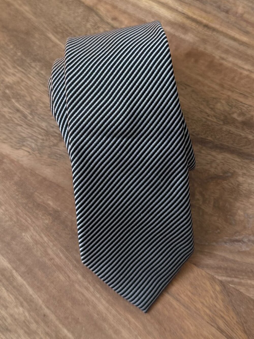 A LA MAXX Black and White Micro Striped Silk Necktie Classic Business Tie
